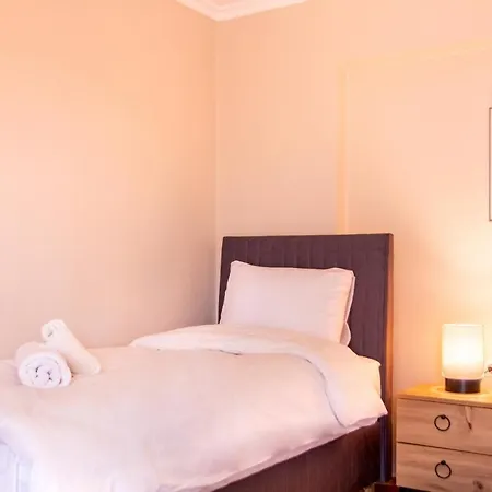 Spacious Flat With Sea View In Karsiyaka * İzmir